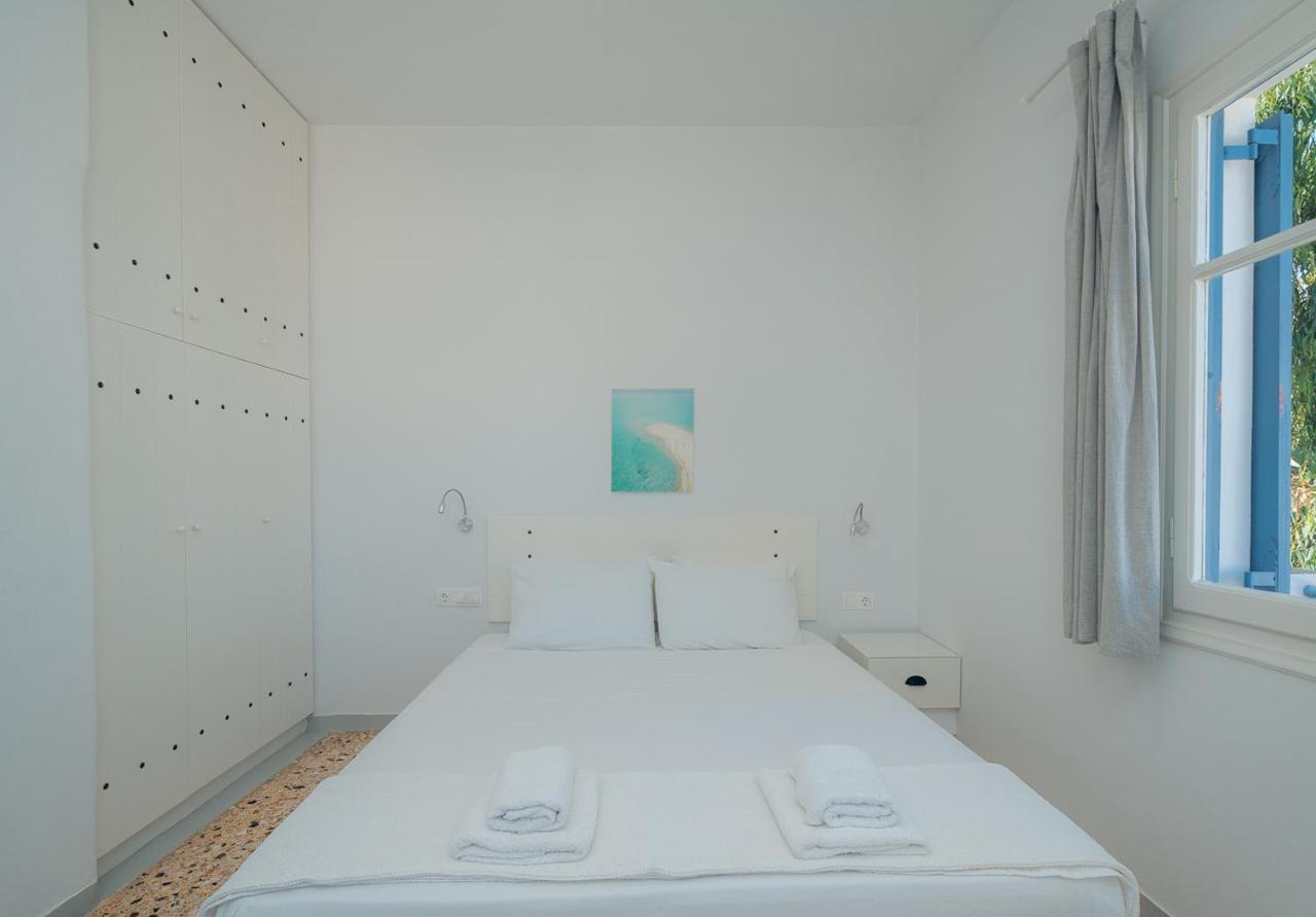 Esmeralda Apartments Apollonía Esterno foto