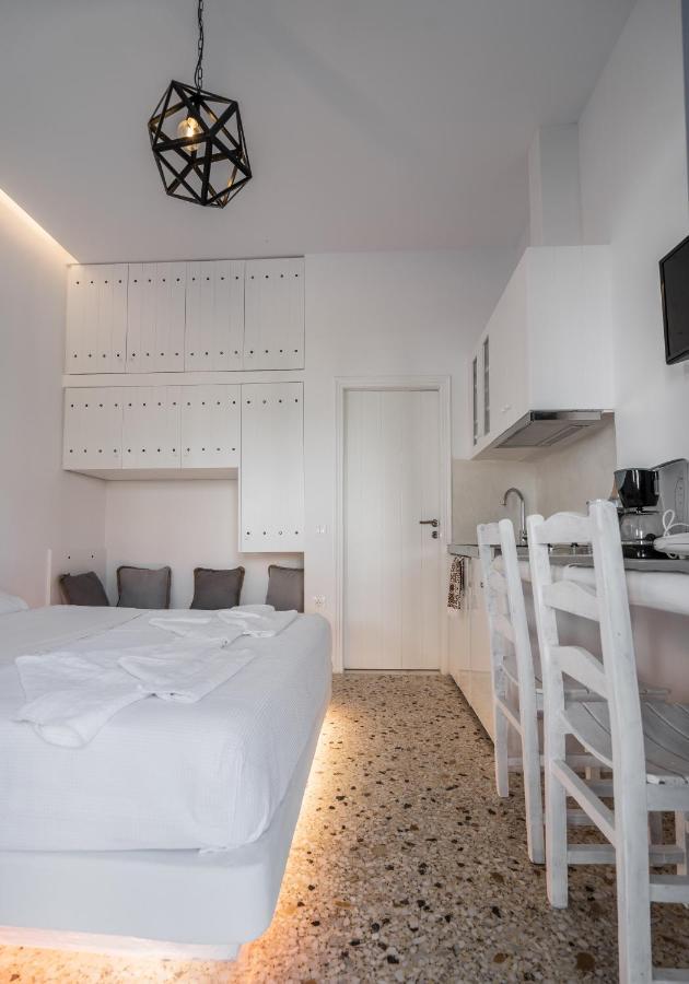 Esmeralda Apartments Apollonía Esterno foto